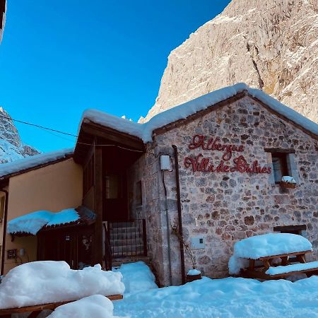 Albergue Villa De Bulnes Exterior photo